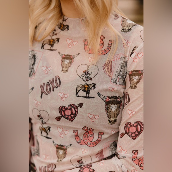 XOXO Rodeo Mesh Top - Picture 3 of 7